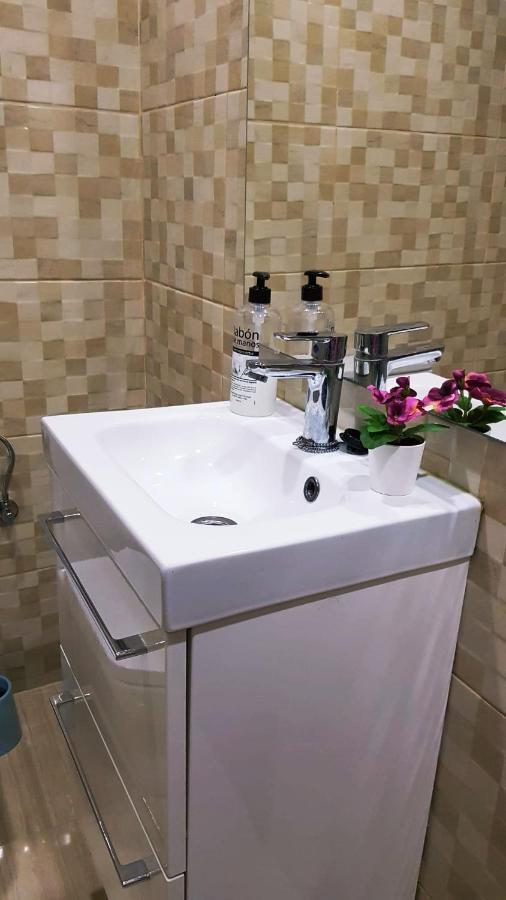 Habitacion, Salita Y Bano Privado, Reate Lbi00466 Бильбао Экстерьер фото